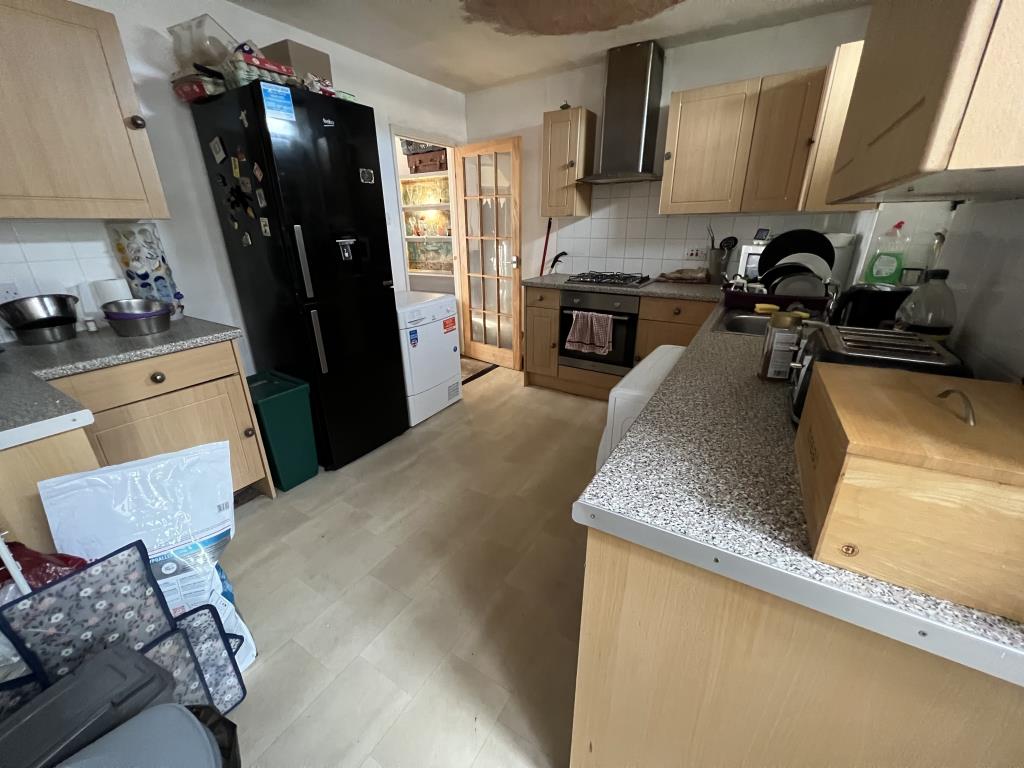 Lot: 91 - FREEHOLD THREE-BEDROOM HOUSE FOR INVESTMENT -